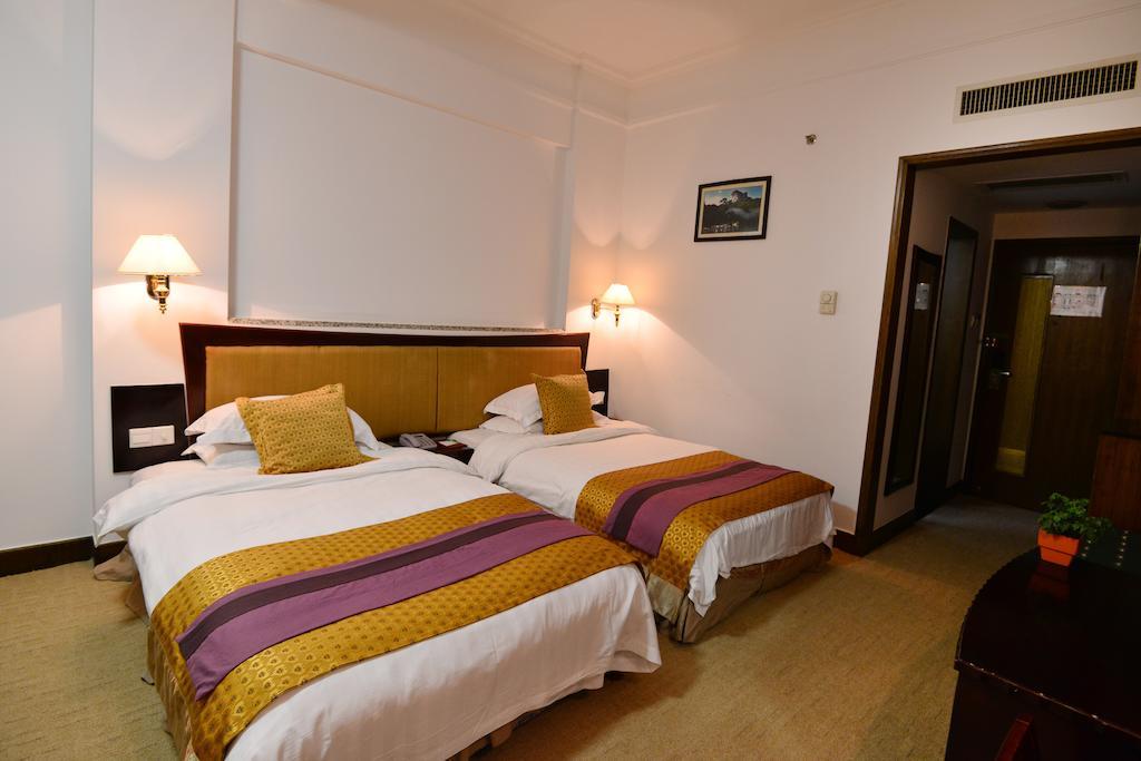 Baodao Exhibition Center Hotel Wuyishan  Kamer foto