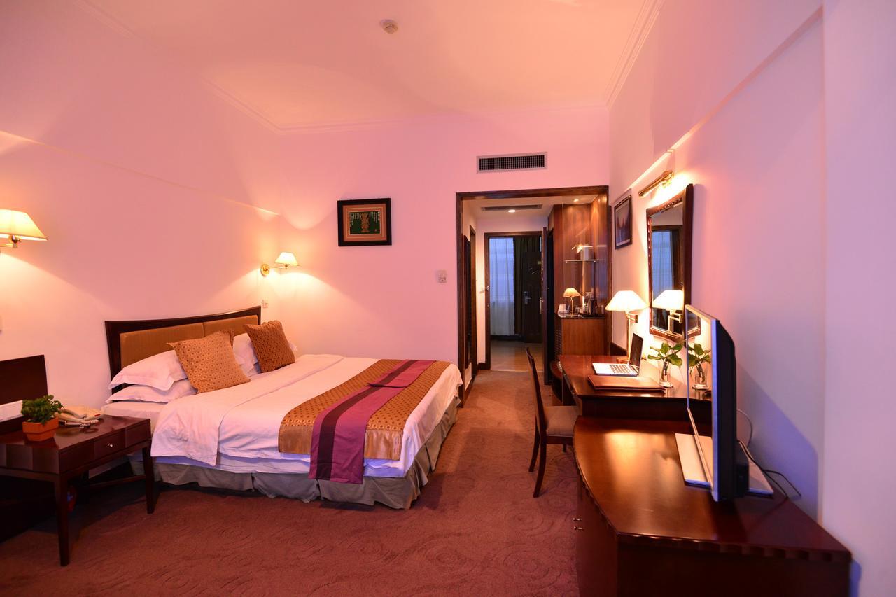 Baodao Exhibition Center Hotel Wuyishan  Buitenkant foto