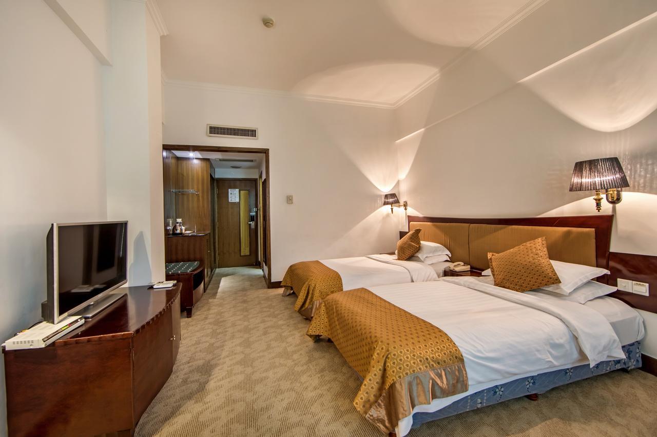 Baodao Exhibition Center Hotel Wuyishan  Buitenkant foto